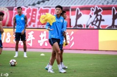 国安队主场败海港，方昊表现引争议 赛后深度分析