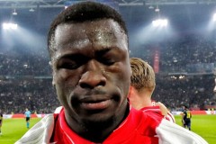 曼联弃将焕新光芒，原神玩家惊艳操作，英超强敌激战正酣