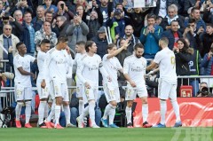 欧冠激战：马赛队与皇马对决，德泽尔比战术与球员拼搏精神闪耀伯纳乌